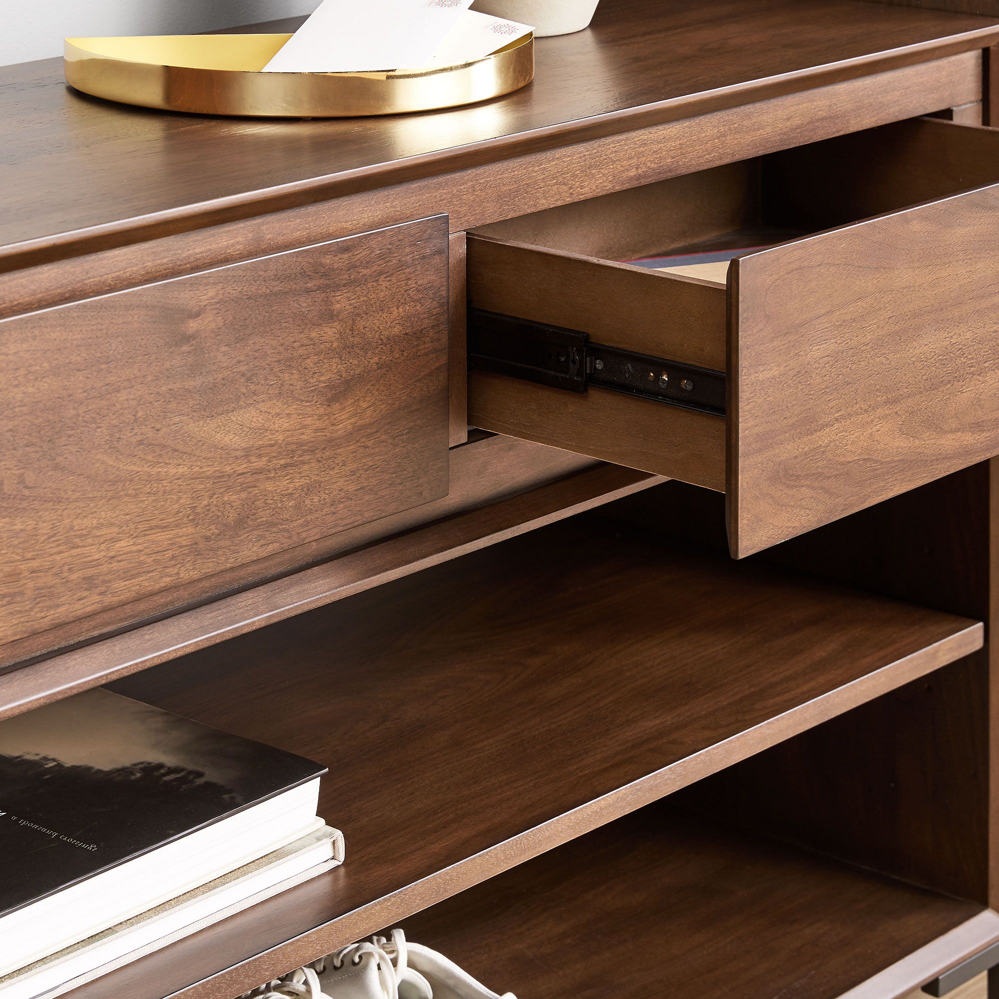 Nolan Entryway Closed Cabinets (2) & Console Set